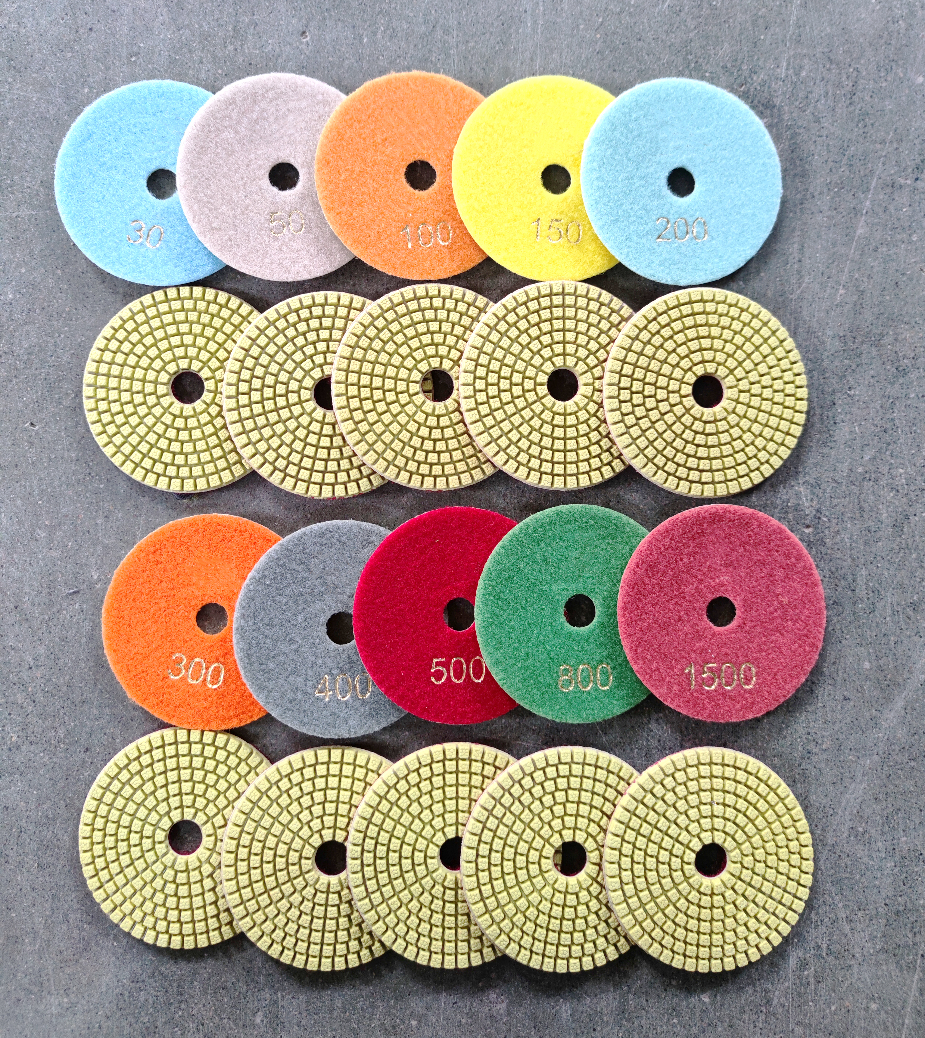 DE85773292F68F896D30F2B5C194EB